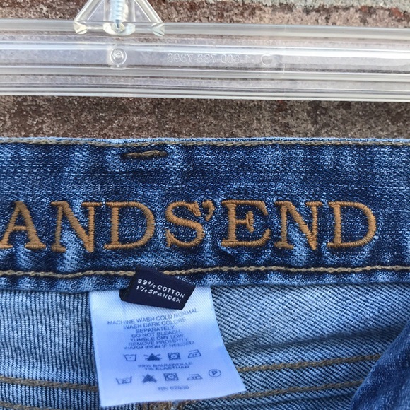 ❎DONATED❎ Lands’ End Boot Cut Jeans - Picture 7 of 10